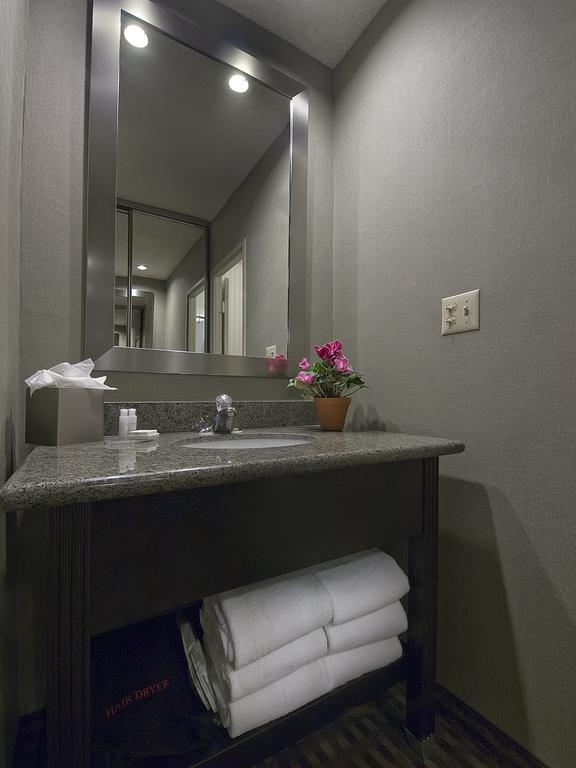 Best Western Plus Boulder Inn Room photo