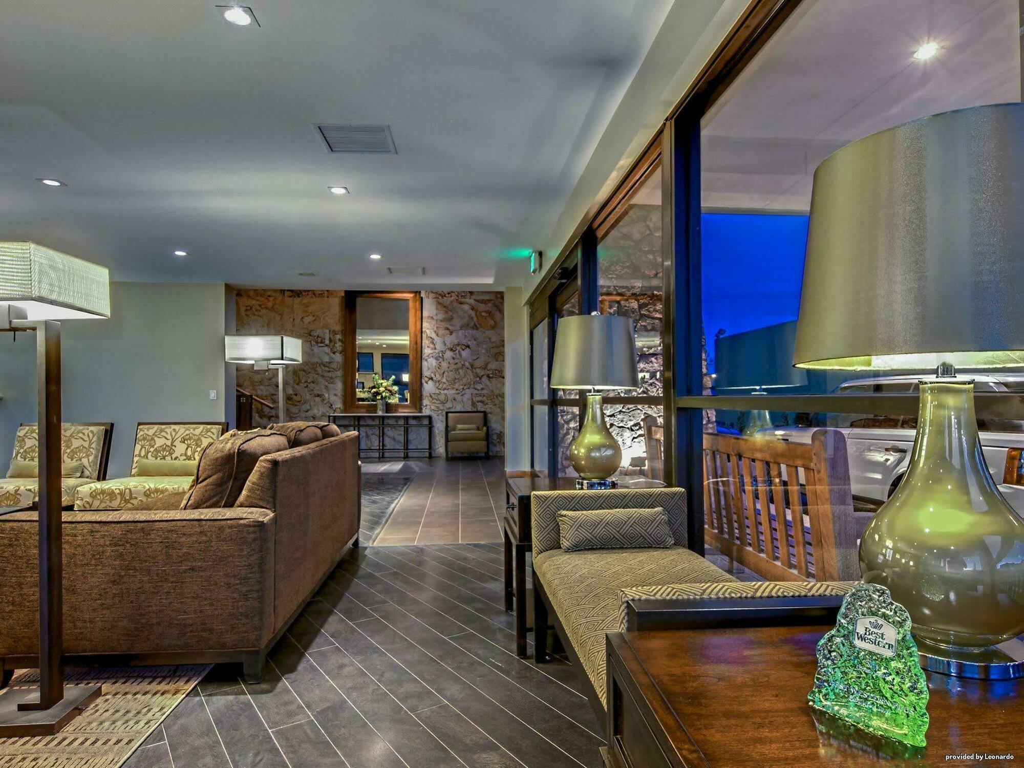 Best Western Plus Boulder Inn Interior photo